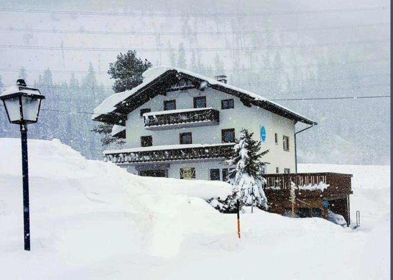 فندق Gastehaus Schmitt Lähn المظهر الخارجي الصورة